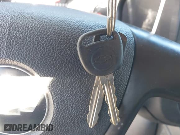 ✅ 2008 Chevrolet Express Cargo • VIN: 1GCGG25C581229661 • Lot: 43583653. Listed on IAAI with 296,267 mi. Free auction sales archive from the USA and detailed vehicle history report at DreamBid. Image 11.