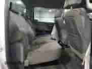 2015 Chevrolet Silverado 2500HD Work Truck z VIN 1GC1KUEG0FF623247, wystawiony jako Copart lot #55618025 z przebiegiem 165 890 mil mil oraz Szkoda całkowita • Salvage title. Historia ofert i sprzedaży dostępna na DreamBid. Obrazek 10.