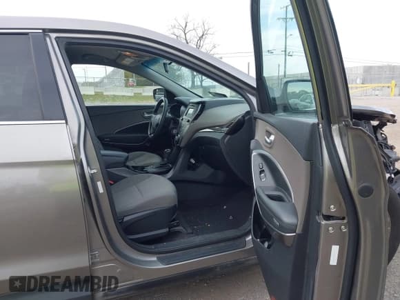 ✅ 2018 Hyundai Santa Fe 2.4L • VIN: 5XYZT3LBXJG542523 • Лот: 43492204. Опубликован ранее на IAAI с пробегом 89 635 миль. Бесплатный доступ к архиву аукционных продаж из США и подробный отчёт об истории автомобиля на DreamBid. Изображение 5.