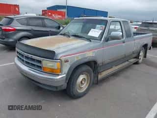 1994 Dodge Dakota z VIN 1B7GL23Y6RS647541, wystawiony jako IAAI lot #42717711 z przebiegiem 123 264 mil mil oraz . Historia ofert i sprzedaży dostępna na DreamBid. Obrazek 6.