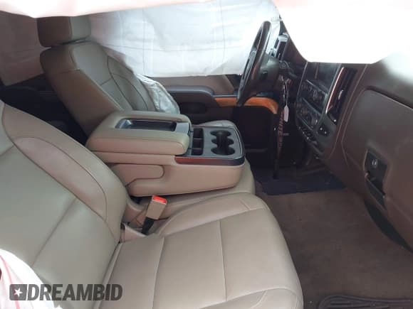 ✅ 2018 Chevrolet Silverado 1500 LTZ • VIN: 3GCUKSEC0JG279568 • Lot: 42555167. Wystawiony na IAAI z przebiegiem 108 238 mil. Bezpłatny archiwum sprzedaży aukcyjnych z USA i szczegółowy raport historii pojazdu na DreamBid. Zdjęcie 5.