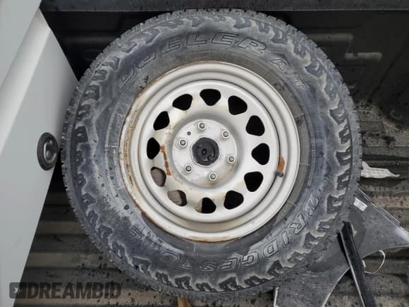 ✅ 2021 Chevrolet Silverado 1500 Work Truck • VIN: 3GCUYAEF8MG435072 • Lot: 83632984. Wystawiony na Copart z przebiegiem Nie podano. Bezpłatny archiwum sprzedaży aukcyjnych z USA i szczegółowy raport historii pojazdu na DreamBid. Zdjęcie 12.