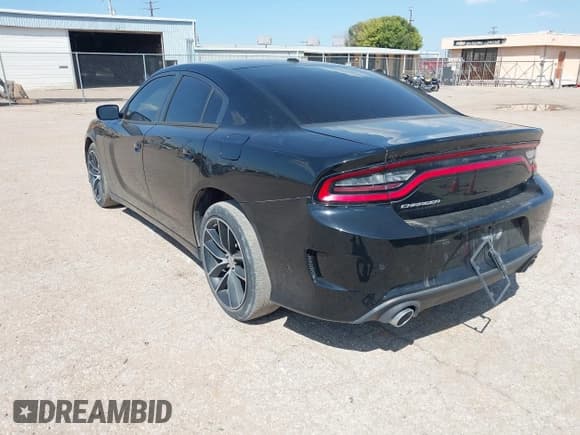 ✅ 2015 Dodge Charger SE • VIN: 2C3CDXBG2FH857062 • Лот: 43060788. Опубликован ранее на IAAI с пробегом 181 367 миль. Бесплатный доступ к архиву аукционных продаж из США и подробный отчёт об истории автомобиля на DreamBid. Изображение 3.