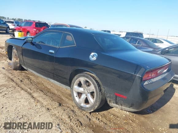 ✅ 2012 Dodge Challenger SXT • VIN: 2C3CDYAGXCH170365 • Lot: 41447486. Wystawiony na IAAI z przebiegiem 127 945 mil. Bezpłatny archiwum sprzedaży aukcyjnych z USA i szczegółowy raport historii pojazdu na DreamBid. Zdjęcie 3.