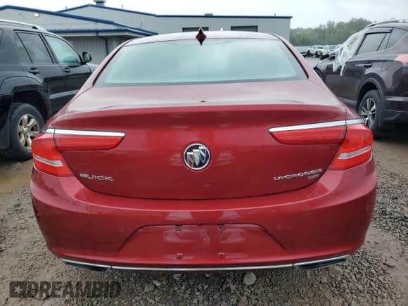 ✅ 2018 Buick LaCrosse Premium • VIN: 1G4ZS5SS7JU135091 • Лот: 69258135. Опубликован ранее на Copart с пробегом 22 739 миль. Бесплатный доступ к архиву аукционных продаж из США и подробный отчёт об истории автомобиля на DreamBid. Изображение 6.