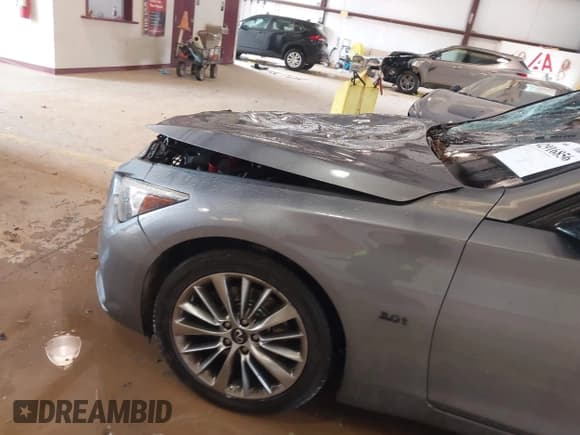 ✅ 2019 Infiniti Q50 Luxe • VIN: JN1EV7AR8KM591352 • Lot: 42916856. Listed on IAAI with 95,810 mi. Free auction sales archive from the USA and detailed vehicle history report at DreamBid. Image 6.
