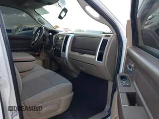 ✅ 2010 Dodge 1500 SLT • VIN: 1D7RB1GT3AS141602 • Lot: 41593437. Wystawiony na IAAI z przebiegiem 252 154 mil. Bezpłatny archiwum sprzedaży aukcyjnych z USA i szczegółowy raport historii pojazdu na DreamBid. Zdjęcie 5.