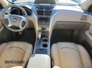 ✅ 2010 Chevrolet Traverse 2LT • VIN: 1GNLVGED6AS105934 • Lot: 87018565. Wystawiony na Copart z przebiegiem 240 682 mil. Bezpłatny archiwum sprzedaży aukcyjnych z USA i szczegółowy raport historii pojazdu na DreamBid. Zdjęcie 8.