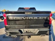 ✅ 2022 Chevrolet Silverado 1500 LT Trail Boss • VIN: 3GCPYFED9NG107136 • Lot: 90358475. Wystawiony na Copart z przebiegiem 62 544 mil. Bezpłatny archiwum sprzedaży aukcyjnych z USA i szczegółowy raport historii pojazdu na DreamBid. Zdjęcie 6.