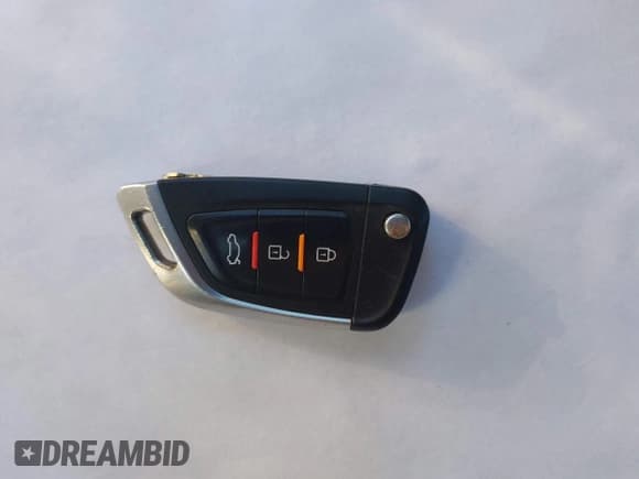 ✅ 2005 Acura TL • VIN: 19UUA66235A069374 • Лот: 43750264. Опубликован ранее на IAAI с пробегом 181 395 миль. Бесплатный доступ к архиву аукционных продаж из США и подробный отчёт об истории автомобиля на DreamBid. Изображение 17.