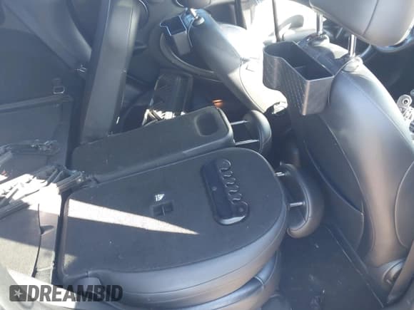 ✅ 2012 MINI Countryman S • VIN: WMWZC5C51CWM13014 • Lot: 43388813. Listed on IAAI with Not provided. Free auction sales archive from the USA and detailed vehicle history report at DreamBid. Image 8.