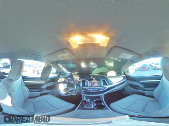 ✅ 2018 Toyota Highlander LE Plus • VIN: 5TDZZRFH8JS283745 • Lot: 87429215. Wystawiony na Copart z przebiegiem 101 454 mil. Bezpłatny archiwum sprzedaży aukcyjnych z USA i szczegółowy raport historii pojazdu na DreamBid. Zdjęcie 15.