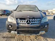 ✅ 2010 Mercedes-Benz M 550 • VIN: 4JGBB7CB5AA582211 • Lot: 92927805. Listed on Copart with 166,651 mi. Free auction sales archive from the USA and detailed vehicle history report at DreamBid. Image 5.