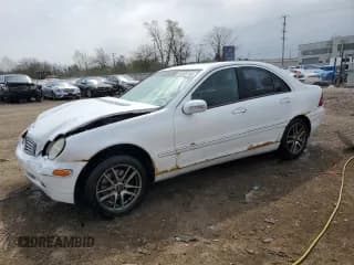 ✅ 2001 Mercedes-Benz C 320 • VIN: WDBRF64J41F032524 • Lot: 54593195. Wystawiony na Copart z przebiegiem 108 126 mil. Bezpłatny archiwum sprzedaży aukcyjnych z USA i szczegółowy raport historii pojazdu na DreamBid. Zdjęcie 1.