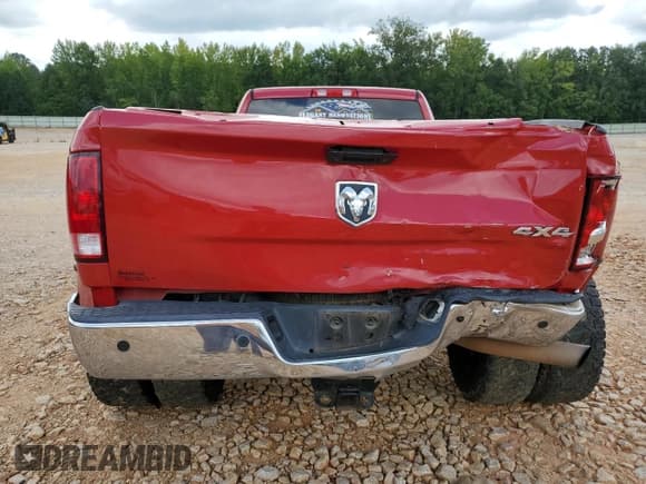 ✅ 2017 Ram 3500 Tradesman • VIN: 3C63RRGL0HG527607 • Лот: 70030875. Опубликован ранее на Copart с пробегом 130 241 миль. Бесплатный доступ к архиву аукционных продаж из США и подробный отчёт об истории автомобиля на DreamBid. Изображение 6.