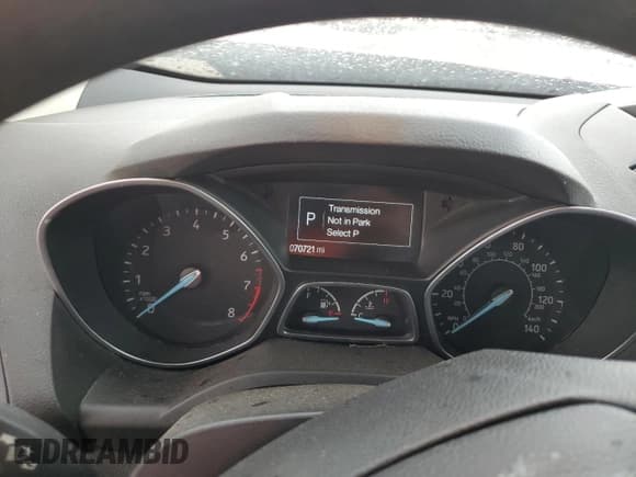 ✅ 2019 Ford Escape S • VIN: 1FMCU0F70KUA81109 • Лот: 50181425. Опубликован ранее на Copart с пробегом 70 721 миль. Бесплатный доступ к архиву аукционных продаж из США и подробный отчёт об истории автомобиля на DreamBid. Изображение 9.