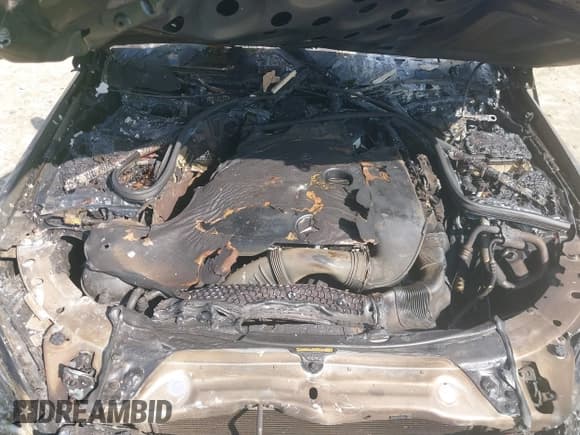 ✅ 2020 Mercedes-Benz C 300 • VIN: W1KWJ8DB4LG008833 • Lot: 41409610. Listed on IAAI with Not provided. Free auction sales archive from the USA and detailed vehicle history report at DreamBid. Image 10.