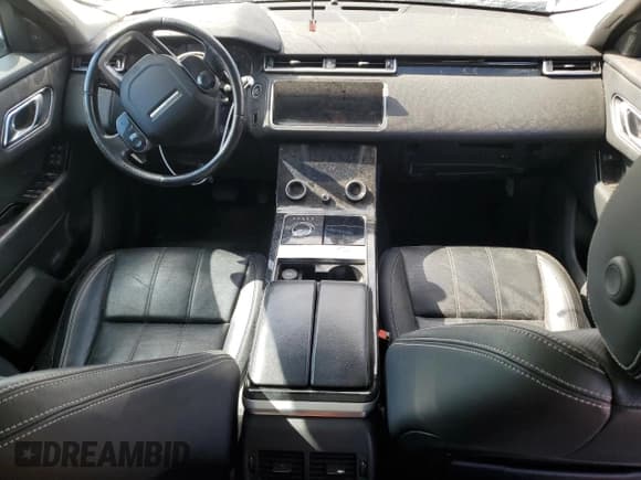 ✅ 2018 Land Rover Range Rover Velar S • VIN: SALYB2RN4JA718260 • Lot: 47097425. Wystawiony na Copart z przebiegiem 100 026 mil. Bezpłatny archiwum sprzedaży aukcyjnych z USA i szczegółowy raport historii pojazdu na DreamBid. Zdjęcie 8.