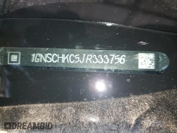 ✅ 2018 Chevrolet Suburban LT • VIN: 1GNSCHKC5JR333756 • Lot: 69671854. Wystawiony na Copart z przebiegiem 175 952 mil. Bezpłatny archiwum sprzedaży aukcyjnych z USA i szczegółowy raport historii pojazdu na DreamBid. Zdjęcie 13.