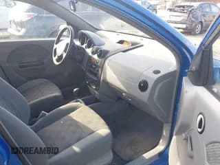 ✅ 2005 Chevrolet Aveo LS • VIN: KL1TD52685B293472 • Lot: 42805642. Wystawiony na IAAI z przebiegiem 162 009 mil. Bezpłatny archiwum sprzedaży aukcyjnych z USA i szczegółowy raport historii pojazdu na DreamBid. Zdjęcie 5.