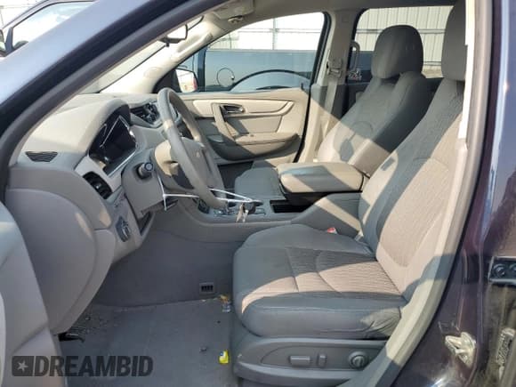 ✅ 2016 Chevrolet Traverse LS • VIN: 1GNKRFKD3GJ320426 • Lot: 70741794. Wystawiony na Copart z przebiegiem 158 445 mil. Bezpłatny archiwum sprzedaży aukcyjnych z USA i szczegółowy raport historii pojazdu na DreamBid. Zdjęcie 7.