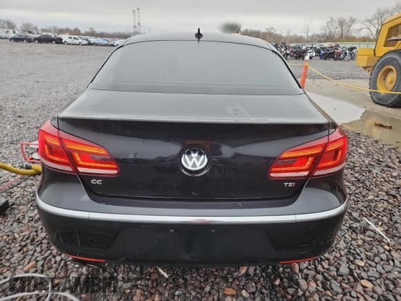 ✅ 2016 Volkswagen CC Sport • VIN: WVWBP7AN3GE513067 • Lot: 93229145. Listed on Copart with 91,404 mi. Free auction sales archive from the USA and detailed vehicle history report at DreamBid. Image 6.