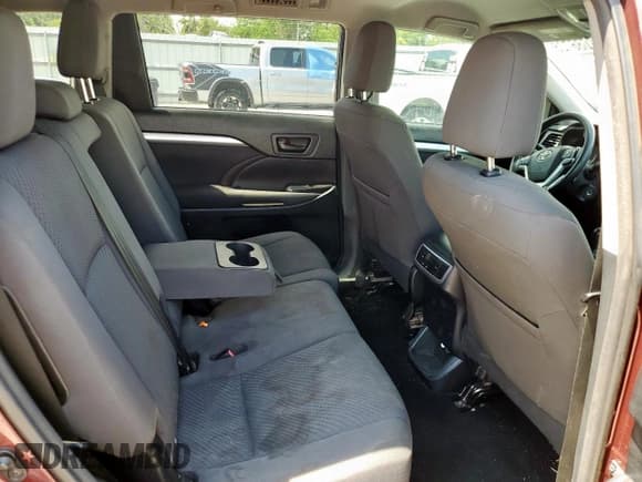 ✅ 2015 Toyota Highlander LE • VIN: 5TDZARFH0FS016646 • Lot: 72086725. Wystawiony na Copart z przebiegiem 150 311 mil. Bezpłatny archiwum sprzedaży aukcyjnych z USA i szczegółowy raport historii pojazdu na DreamBid. Zdjęcie 10.