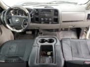 ✅ 2008 Chevrolet Silverado 2500HD Work Truck • VIN: 1GCHK29K98E154346 • Lot: 93400395. Wystawiony na Copart z przebiegiem 281 343 mil. Bezpłatny archiwum sprzedaży aukcyjnych z USA i szczegółowy raport historii pojazdu na DreamBid. Zdjęcie 8.