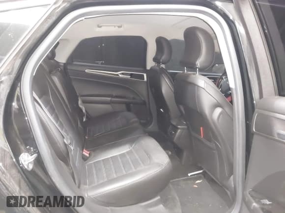 ✅ 2016 Ford Fusion SE Luxury • VIN: 3FA6P0PU6GR229698 • Lot: 42110947. Wystawiony na IAAI z przebiegiem 117 873 mil. Bezpłatny archiwum sprzedaży aukcyjnych z USA i szczegółowy raport historii pojazdu na DreamBid. Zdjęcie 8.