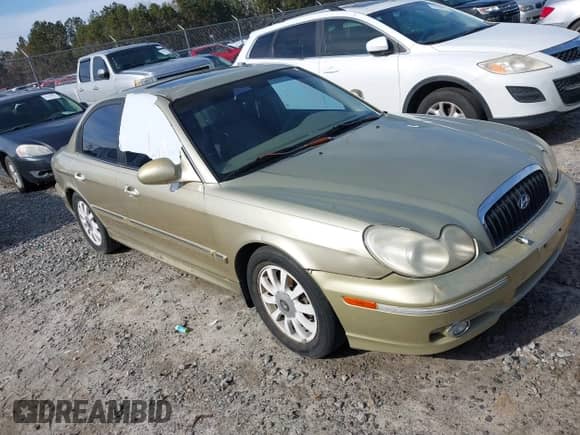 2002 Hyundai Sonata GLS with VIN KMHWF35HX2A506484, listed as a IAAI auction lot 41257939 with 280,153 mi miles and . Bid and sale history available at DreamBid. Image 1.