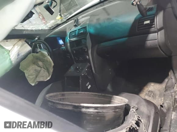 ✅ 2015 Ford Police Interceptor Utility • VIN: 1FM5K8AR7FGC17505 • Lot: 91038725. Wystawiony na Copart z przebiegiem Nie podano. Bezpłatny archiwum sprzedaży aukcyjnych z USA i szczegółowy raport historii pojazdu na DreamBid. Zdjęcie 8.