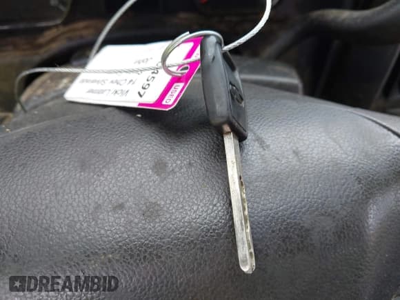 ✅ 2014 Chevrolet Silverado 1500 Work Truck • VIN: 3GCUKPEC6EG154755 • Лот: 42215841. Опубликован ранее на IAAI с пробегом 153 314 миль. Бесплатный доступ к архиву аукционных продаж из США и подробный отчёт об истории автомобиля на DreamBid. Изображение 11.