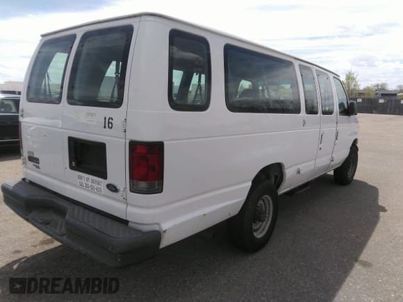 ✅ 2006 Ford Econoline Passenger XL • VIN: 1FBSS31L16DB25771 • Lot: 42059375. Listed on IAAI with Not provided. Free auction sales archive from the USA and detailed vehicle history report at DreamBid. Image 4.
