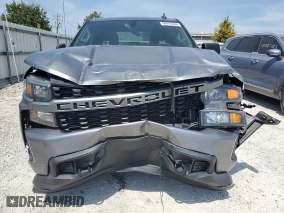 ✅ 2020 Chevrolet Silverado 1500 Custom • VIN: 1GCPWBEH0LZ332026 • Lot: 68916944. Wystawiony na Copart z przebiegiem 59 635 mil. Bezpłatny archiwum sprzedaży aukcyjnych z USA i szczegółowy raport historii pojazdu na DreamBid. Zdjęcie 5.