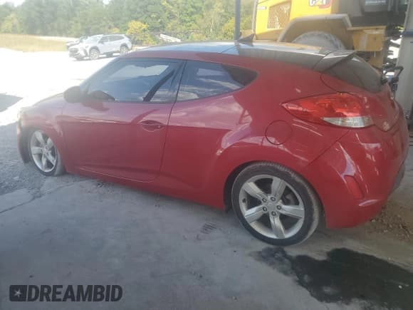 ✅ 2014 Hyundai Veloster • VIN: KMHTC6AD7EU217615 • Lot: 71569134. Wystawiony na Copart z przebiegiem 125 066 mil. Bezpłatny archiwum sprzedaży aukcyjnych z USA i szczegółowy raport historii pojazdu na DreamBid. Zdjęcie 2.