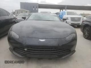 ✅ 2022 Aston Martin Vantage • VIN: SCFSMGAW9NGN06578 • Lot: 91475955. Wystawiony na Copart z przebiegiem Nie podano. Bezpłatny archiwum sprzedaży aukcyjnych z USA i szczegółowy raport historii pojazdu na DreamBid. Zdjęcie 5.