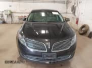 ✅ 2013 Lincoln MKS • VIN: 1LNHL9EK0DG601863 • Lot: 43506256. Wystawiony na IAAI z przebiegiem 189 267 mil. Bezpłatny archiwum sprzedaży aukcyjnych z USA i szczegółowy raport historii pojazdu na DreamBid. Zdjęcie 12.