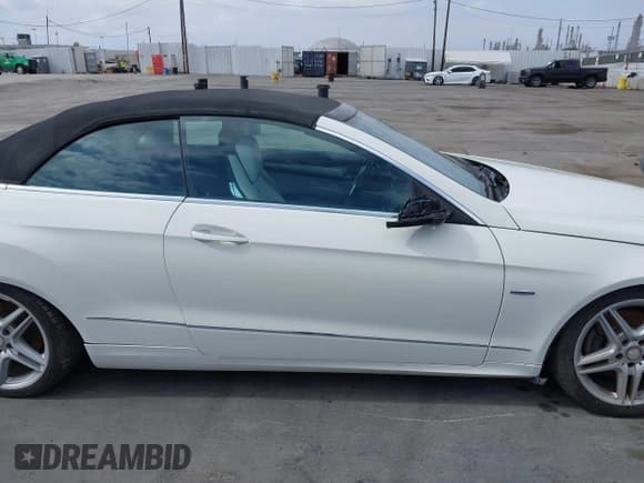 ✅ 2012 Mercedes-Benz E 350 • VIN: WDDKK5KF3CF164187 • Lot: 42128731. Wystawiony na IAAI z przebiegiem 111 693 mil. Bezpłatny archiwum sprzedaży aukcyjnych z USA i szczegółowy raport historii pojazdu na DreamBid. Zdjęcie 13.