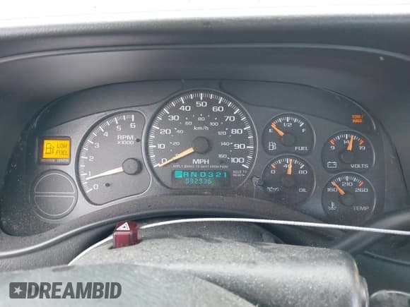 ✅ 2001 Chevrolet Silverado 1500 LS • VIN: 2GCEK19V211385829 • Lot: 41544983. Wystawiony na IAAI z przebiegiem 92 936 mil. Bezpłatny archiwum sprzedaży aukcyjnych z USA i szczegółowy raport historii pojazdu na DreamBid. Zdjęcie 7.