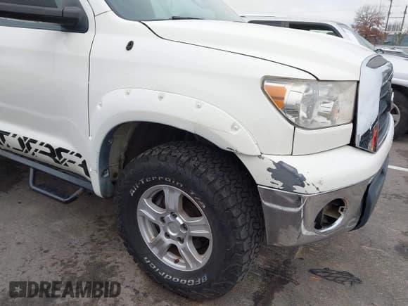 ✅ 2009 Toyota Tundra SR5 • VIN: 5TFRV54199X073168 • Лот: 43815133. Опубликован ранее на IAAI с пробегом 158 747 миль. Бесплатный доступ к архиву аукционных продаж из США и подробный отчёт об истории автомобиля на DreamBid. Изображение 17.
