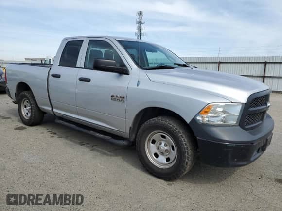 2013 Ram 1500 ST z VIN 1C6RR7FP8DS670147, wystawiony jako Copart lot #48696045 z przebiegiem 144 828 mil mil oraz Czysty tytuł • Clean title. Historia ofert i sprzedaży dostępna na DreamBid. Obrazek 4.