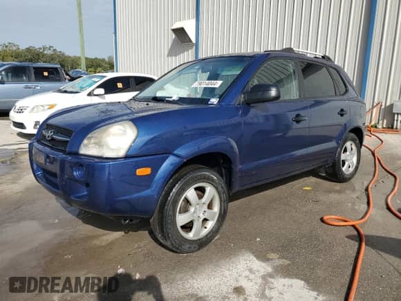 2007 Hyundai Tucson GLS z VIN KM8JM12B77U553742, wystawiony jako Copart lot #79014044 z przebiegiem 52 104 mil mil oraz Szkoda całkowita • Salvage title. Historia ofert i sprzedaży dostępna na DreamBid. Obrazek 1.