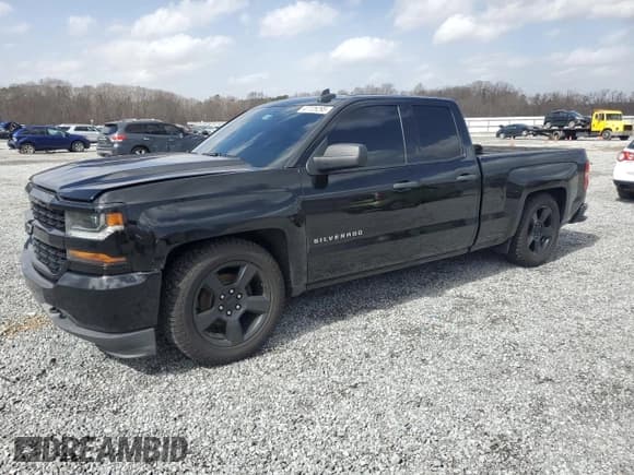 ✅ 2016 Chevrolet Silverado 1500 Custom • VIN: 1GCRCPEC9GZ352588 • Лот: 47725295. Опубликован ранее на Copart с пробегом 168 180 миль. Бесплатный доступ к архиву аукционных продаж из США и подробный отчёт об истории автомобиля на DreamBid. Изображение 1.