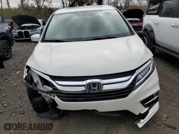 ✅ 2018 Honda Odyssey Elite • VIN: 5FNRL6H92JB028423 • Лот: 54118045. Опубликован ранее на Copart с пробегом 70 026 миль. Бесплатный доступ к архиву аукционных продаж из США и подробный отчёт об истории автомобиля на DreamBid. Изображение 5.