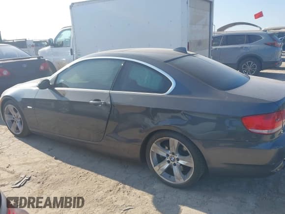 ✅ 2007 BMW 3 Series 335i • VIN: WBAWB73587P032584 • Lot: 43560642. Listed on IAAI with 92,771 mi. Free auction sales archive from the USA and detailed vehicle history report at DreamBid. Image 14.