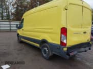 ✅ 2017 Ford Transit • VIN: 1FTYR2CM9HKA57977 • Lot: 43558968. Wystawiony na IAAI z przebiegiem 191 824 mil. Bezpłatny archiwum sprzedaży aukcyjnych z USA i szczegółowy raport historii pojazdu na DreamBid. Zdjęcie 3.