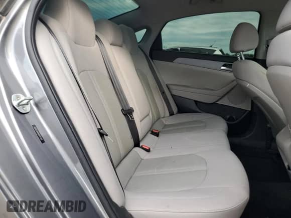 2018 Hyundai Sonata SE с VIN 5NPE24AF8JH615295, выставлен на аукционе Copart как лот 81614175 с пробегом 117 036 миль миль и Списание • Salvage title. История ставок и продаж доступна на DreamBid. Изображение 10.