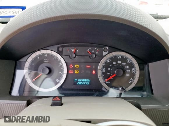 ✅ 2008 Ford Escape XLS • VIN: 1FMCU02Z48KE21972 • Lot: 90432085. Listed on Copart with 205,473 mi. Free auction sales archive from the USA and detailed vehicle history report at DreamBid. Image 9.