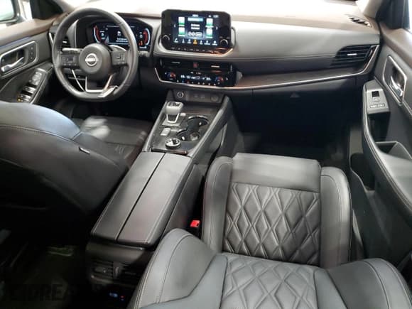 ✅ 2023 Nissan Rogue Platinum • VIN: JN8BT3DD7PW321530 • Lot: 69505295. Wystawiony na Copart z przebiegiem 26 040 mil. Bezpłatny archiwum sprzedaży aukcyjnych z USA i szczegółowy raport historii pojazdu na DreamBid. Zdjęcie 8.