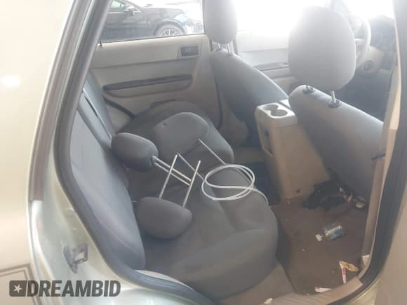 ✅ 2008 Ford Escape XLS • VIN: 1FMCU02Z48KC68171 • Lot: 42684487. Listed on IAAI with 298,480 mi. Free auction sales archive from the USA and detailed vehicle history report at DreamBid. Image 8.